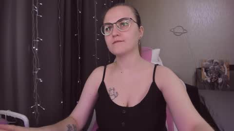 Eva online show from November 16, 2025, 10:43 am