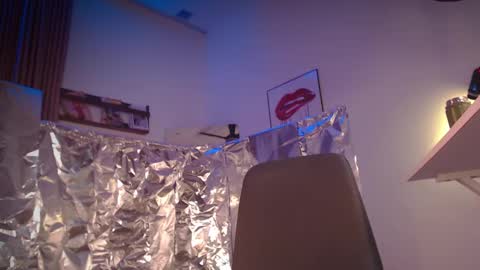 Eva online show from February 24, 2025, 7:30 pm