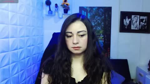 Eva online show from December 1, 2025, 2:33 pm