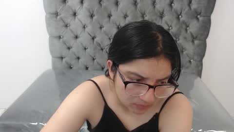 eva_smit_t online show from December 14, 2025, 2:55 pm