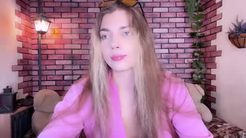 Eva online show from September 23, 2025, 9:18 pm
