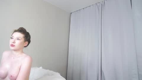 eva varnerr online show from February 9, 2025, 6:37 pm