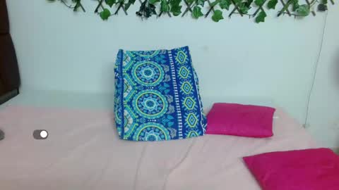 Eva   online show from February 13, 2025, 1:29 am