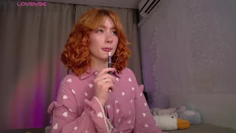 Snapshot of evaa_moonn_ chatting on October 31, 2025, 1:06 am Eva online show from October 31, 2025, 1:06 am