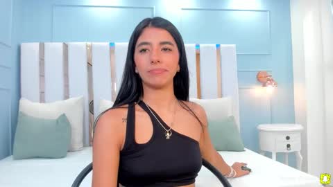 Eva online show from December 4, 2025, 9:56 pm