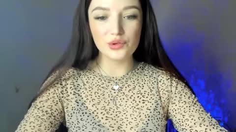 Eva online show from February 3, 2025, 9:29 pm