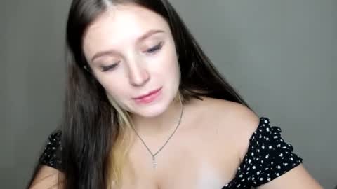 Eva online show from October 29, 2025, 12:07 pm