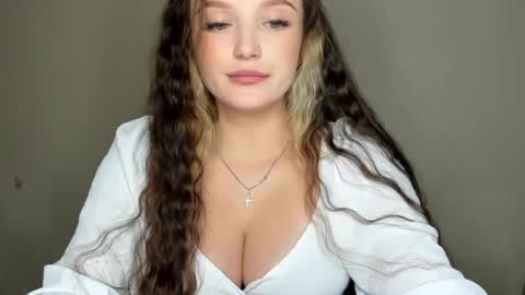 Eva online show from November 1, 2025, 1:24 pm