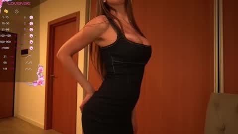 Snapshot of evaangelina_ chatting on September 9, 2025, 11:48 pm Eva online show from September 9, 2025, 11:48 pm