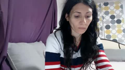 Snapshot of evacrisxxx chatting on October 16, 2025, 6:03 am hornycrissyyourlove online show from October 16, 2025, 6:03 am