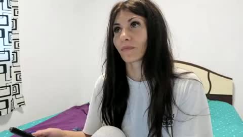 hornycrissyyourlove online show from July 12, 2026, 3:41 am