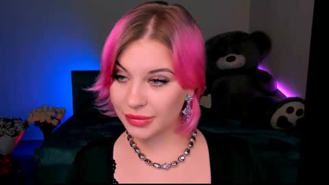 Eva online show from January 18, 2025, 6:21 pm