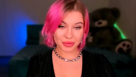 Eva online show from January 29, 2025, 8:14 pm