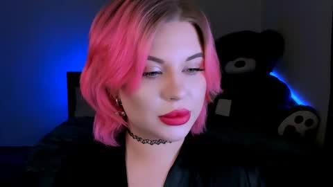 Eva online show from February 28, 2025, 7:14 pm