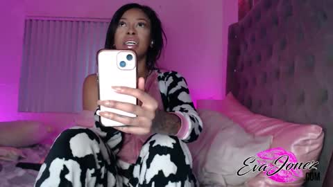 Eva online show from February 27, 2025, 1:38 am