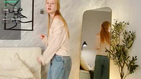 Liandra online show from November 11, 2025, 7:41 am