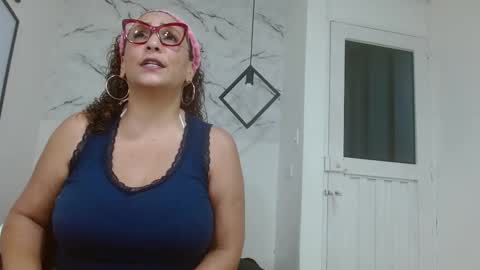 Eva Mills online show from November 3, 2025, 8:54 pm