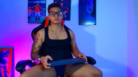 EVAN GREY online show from September 10, 2025, 2:22 am