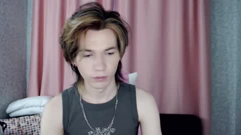 Snapshot of evan_reinhart chatting on September 30, 2025, 2:00 pm evan_reinhart online show from September 30, 2025, 2:00 pm