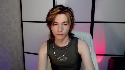 Snapshot of evan_reinhart chatting on October 14, 2025, 5:52 am evan_reinhart online show from October 14, 2025, 5:52 am
