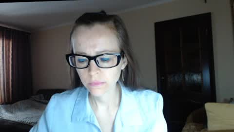 YourMistress online show from April 13, 2026, 8:53 am