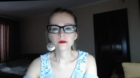 Snapshot of evangeline06 chatting on April 24, 2026, 9:34 am YourMistress online show from April 24, 2026, 9:34 am