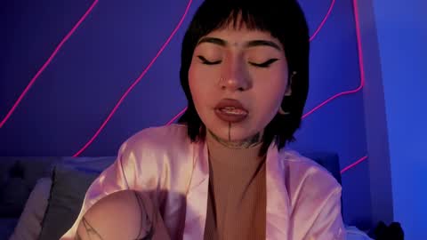 Eva online show from December 23, 2024, 3:12 pm