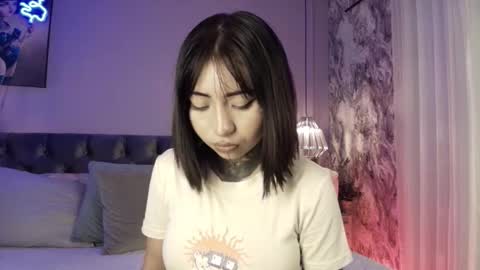 Eva online show from November 26, 2025, 7:48 pm