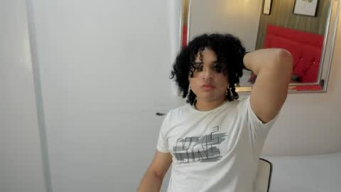 Snapshot of evannnight chatting on April 9, 2026, 3:50 am Evann online show from April 9, 2026, 3:50 am