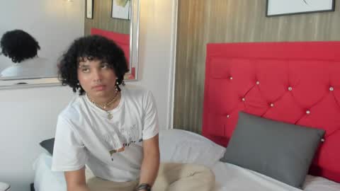 Snapshot of evannnight chatting on April 11, 2026, 4:50 am Evann online show from April 11, 2026, 4:50 am