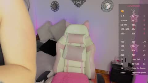 Snapshot of evans_hailey_15 chatting on November 28, 2025, 5:32 am hailey online show from November 28, 2025, 5:32 am