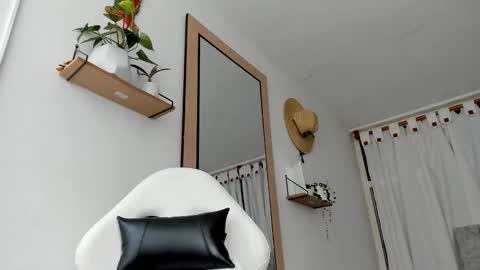 Snapshot of evans_king chatting on October 1, 2025, 2:12 pm Evan online show from October 1, 2025, 2:12 pm