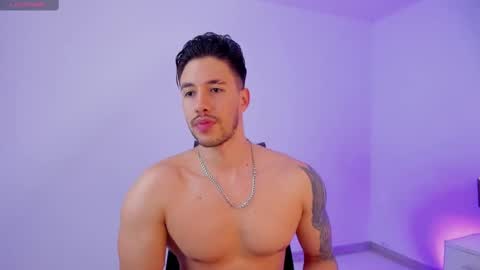 Snapshot of evans_opry1 chatting on October 4, 2025, 8:40 pm E V A N S online show from October 4, 2025, 8:40 pm