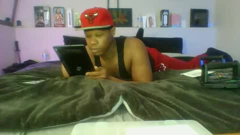 evanschris2048 online show from March 6, 2025, 8:37 pm