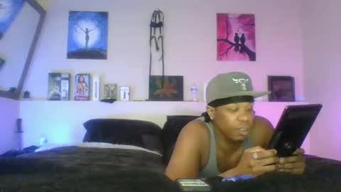 evanschris2048 online show from March 7, 2025, 4:33 pm