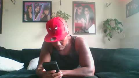 evanschris2048 online show from November 26, 2025, 7:48 pm