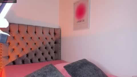 Eva Olimpo online show from April 19, 2026, 12:43 am