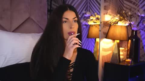 EvaRhea online show from November 3, 2025, 3:52 am