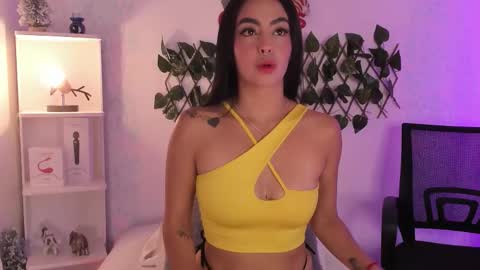 EVARITZ online show from November 23, 2025, 2:33 am