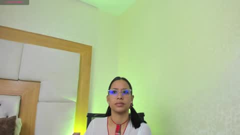 Snapshot of evarmirezz chatting on April 14, 2026, 11:38 am Eva Rmirezz online show from April 14, 2026, 11:38 am