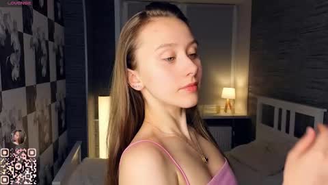 Snapshot of evas_soul chatting on November 20, 2025, 7:13 pm Eva online show from November 20, 2025, 7:13 pm