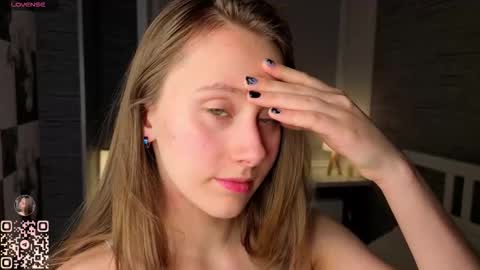 Snapshot of evas_soul chatting on December 3, 2025, 7:23 pm Eva online show from December 3, 2025, 7:23 pm