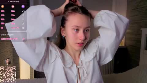 Snapshot of evas_soul chatting on December 21, 2025, 7:21 pm Eva online show from December 21, 2025, 7:21 pm