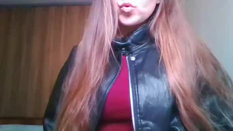 evasapples2026 online show from March 29, 2026, 9:59 pm