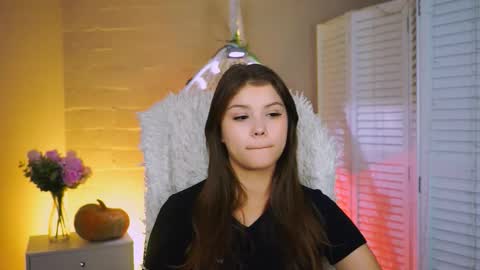 Eva  next stream -  - 1600 UTC2000  online show from November 4, 2025, 10:47 am