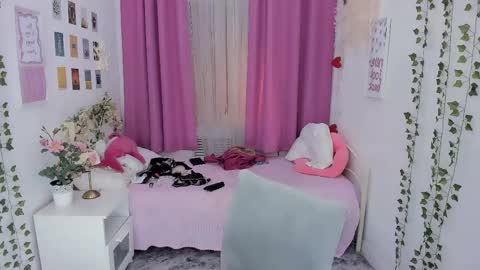      online show from April 29, 2026, 9:54 pm