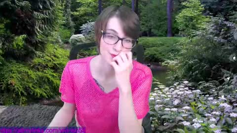 Vivi online show from February 28, 2026, 6:03 am