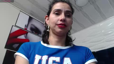 Snapshot of evawilliams_ chatting on February 28, 2025, 9:23 pm Eva online show from February 28, 2025, 9:23 pm