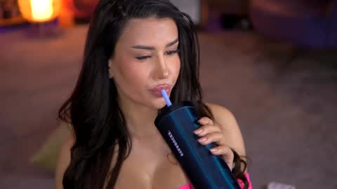 Eva online show from February 10, 2025, 4:36 pm