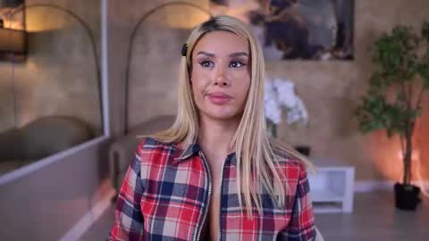 Eva online show from March 18, 2026, 9:18 pm